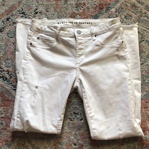 Women’s White Jeans
